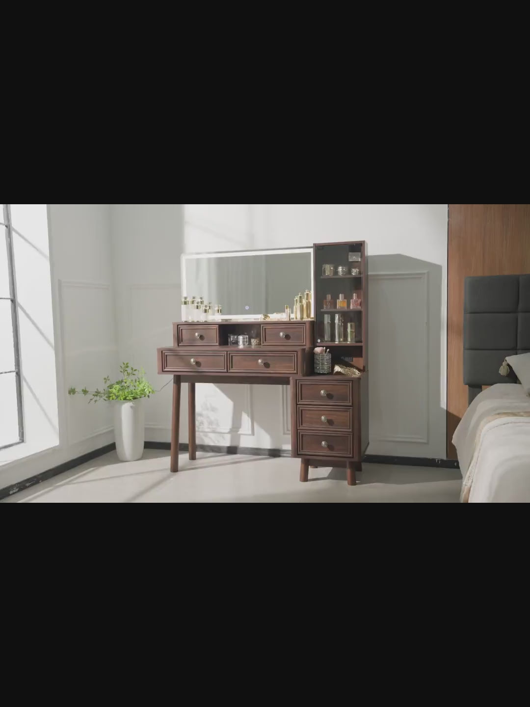 Load video: 